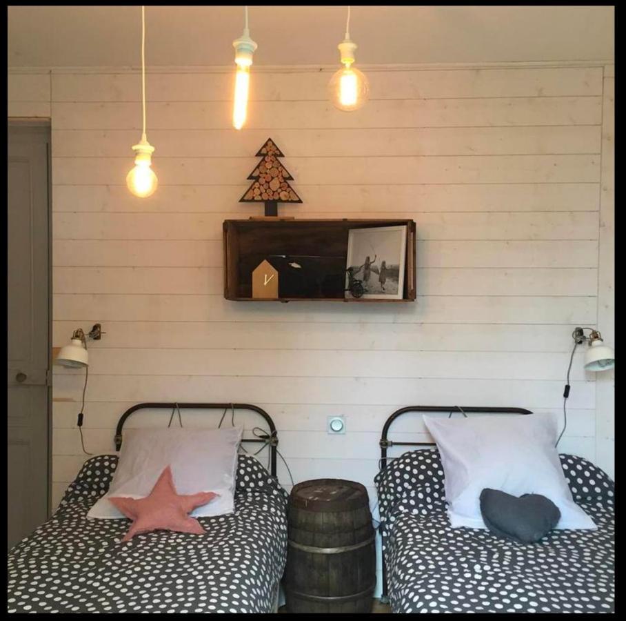 Les Chambres De Lily Carresse Eksteriør billede